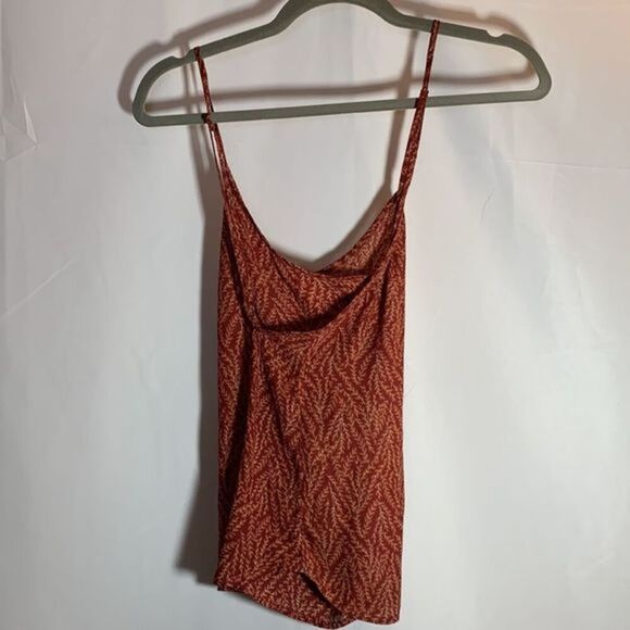 Talula Red & Orange Leaves Nature Cropped Tank Top - Picture 2 of 4
